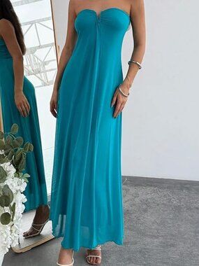 Strapless Tube Maxi Dress V Neck Ruched Flowy - NWOT - M